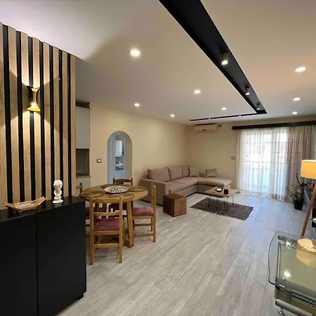 Apartment Great Apartament Near & Blloku Area *